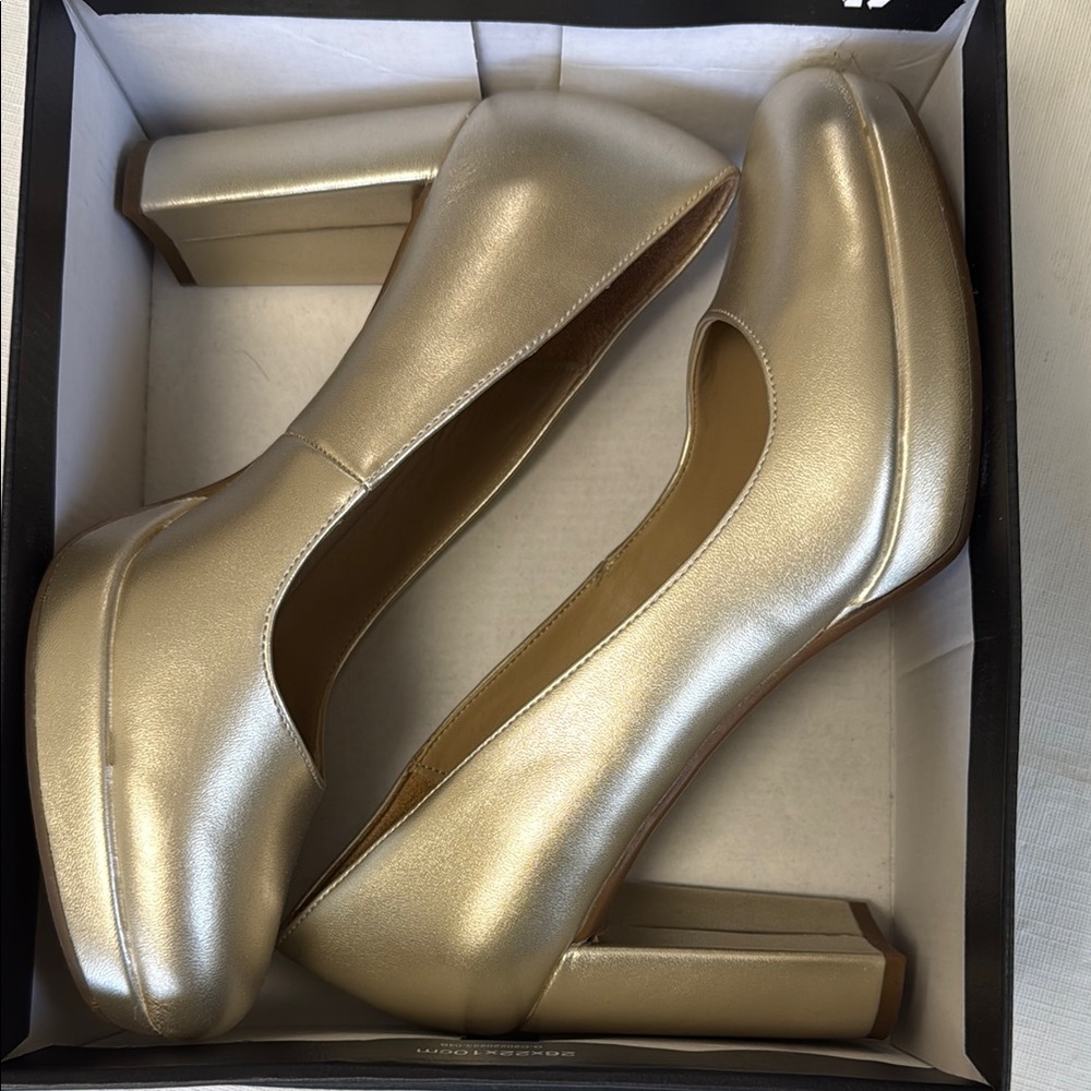 Elegant Gold Women's Heels